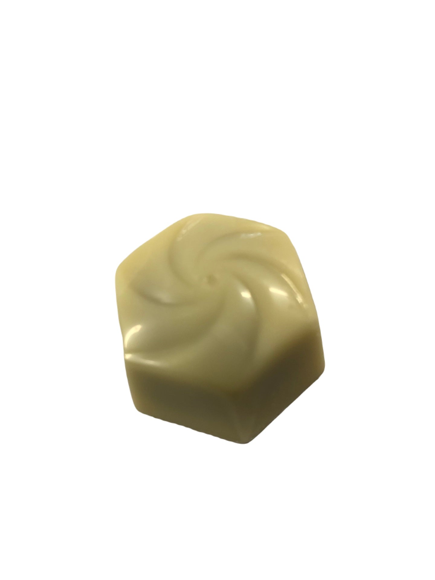 WHITE PRALINE